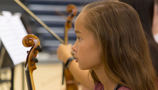 elementary violin student