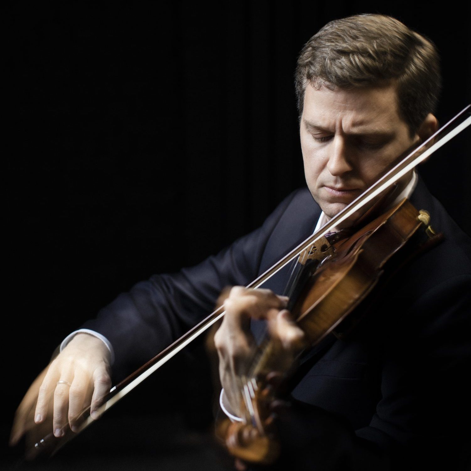 James Ehnes plays Brahms